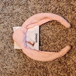 Scunci Headband